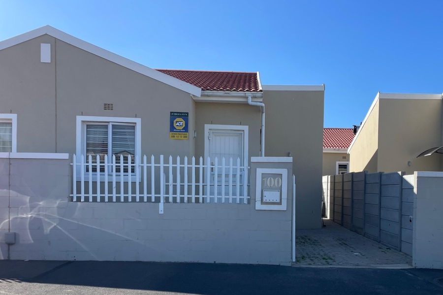 2 Bedroom Property for Sale in Parklands Western Cape